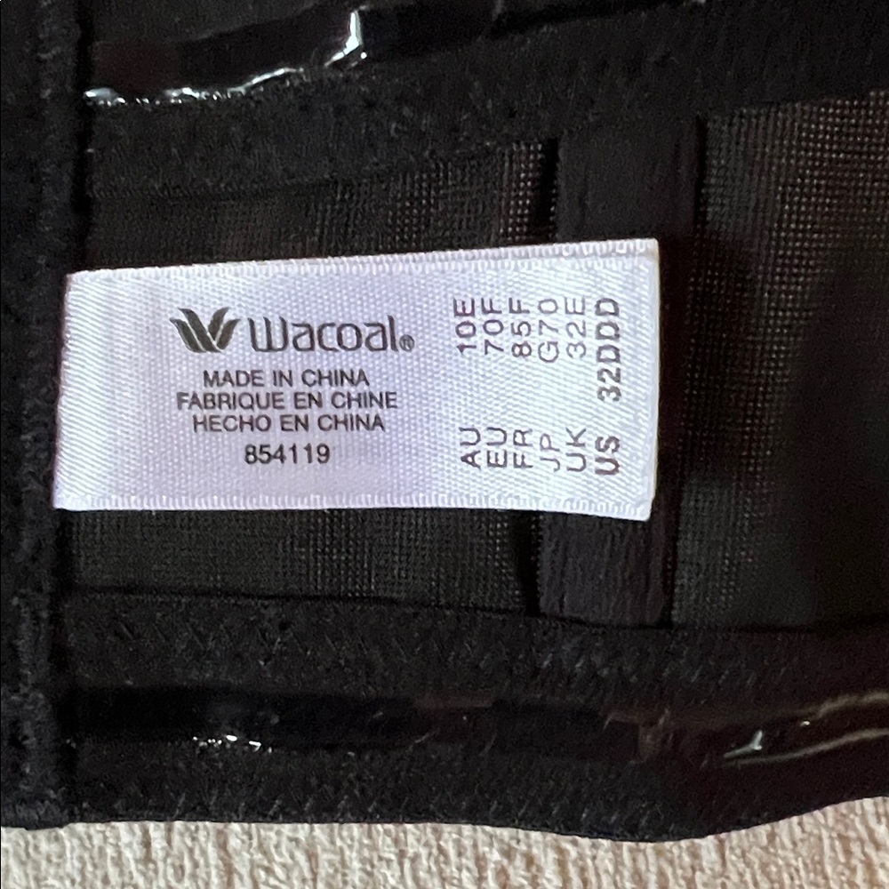 Wacoal Black Strapless Bra with Detachable Straps EUC - Picture 5 of 5